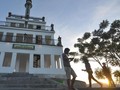 Menyambangi Lima Monumen Penting di Taman Wilhelmina