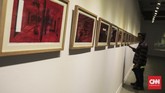 Hafiz Rancajale, seniman, kurator, pembuat film, serta salah satu pendiri organisasi Forum Lenteng dan RuangRupa menggelar pameran 'Social Organism' di Gedung Galeri Nasional Jakarta. (CNN Indonesia/ Hesti Rika)