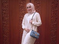 5 Gaya Istri Pejabat Indonesia Pakai Tas Puluhan Juta Rupiah