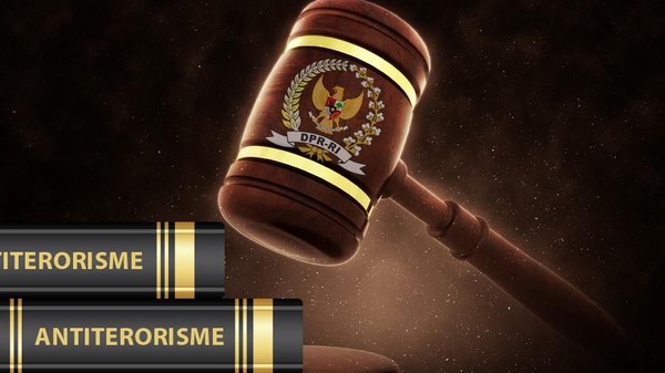 DPR Sahkan UU Antiterorisme DPR Sahkan UU Antiterorisme