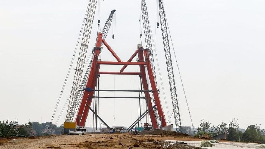 Akhirnya jembatan Kali Kuto bisa dilewati pada H-2 Lebaran 2018.