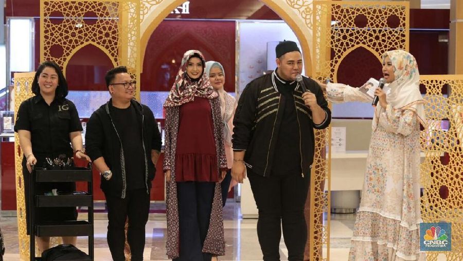 Kebutuhan busana Lebaran telah menjadi sebuah tradisi tak terlewatkan di Indonesia.