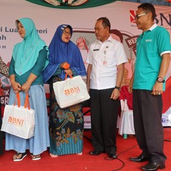 BNI Salurkan Sembako Murah untuk Keluarga Pekerja Migran RI