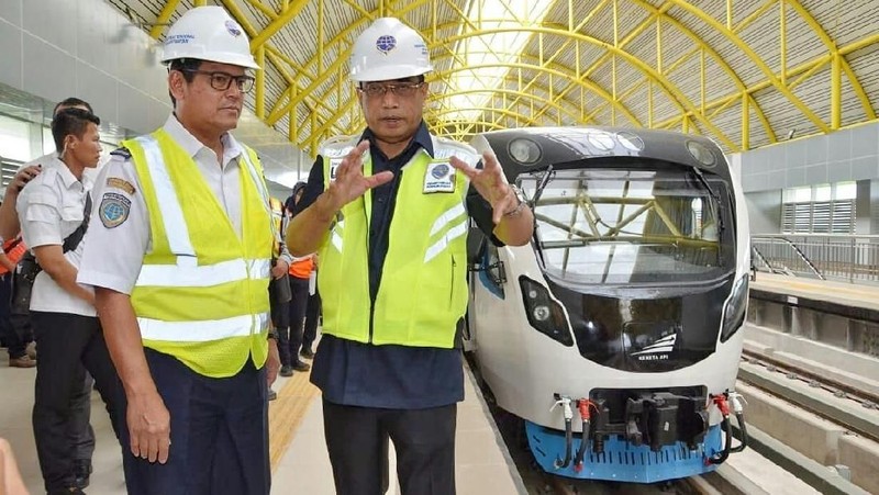 LRT ini konsep transportasi antarmoda dapat berjalan baik sehingga memudahkan masyarakat dalam beraktifitas.