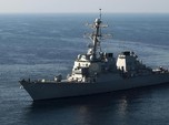 Ini Penampakan Militer Iran Kepung Kapal Perang AS