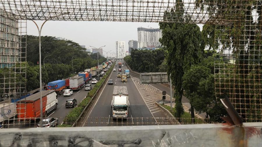 Pengaturan tersebut diterapkan pada semua Jalan Tol Lingkar Luar Jakarta (Jakarta Outing Ring Road) pada Asian Games Berlangsung pada Agustus 2018 nanti.