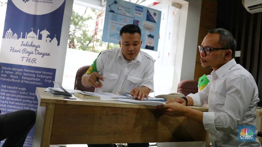 Kementerian Ketenagakerjaan menyiapkan tiga sanksi bagi perusahaan yang tidak melaksanakan pembayaran THR (tunjangan hari raya) kepada pekerjanya.