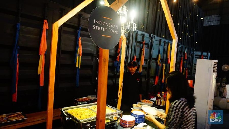 Selama bulan ramadhan, pop up cafe Walking Drums menghadirkan sekitar 45 menu makanan dari berbagai negara.