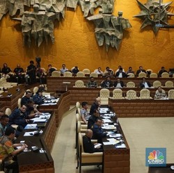 Tiga Hari Lagi THR Ketua DPR Rp 26,6 Juta Cair