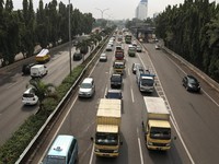 Pemerintah Buat Aturan Volume Truk Jelang Asian Games 2018