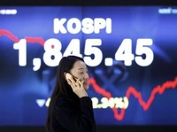 Dipicu Krisis Politik Italia, Bursa Saham Asia Anjlok