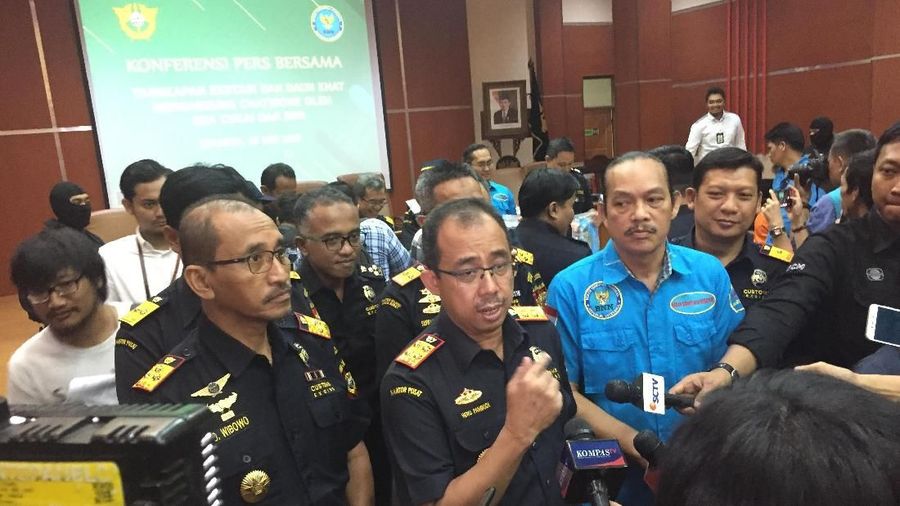 Direktur Jenderal Bea dan Cukai Heru Pambudi mengungkapkan pihaknya siap memberikan punishment alias hukuman