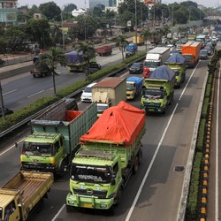 Angkutan Barang Dilarang Lewat Jalan Tol Ini, Simak Jadwalnya