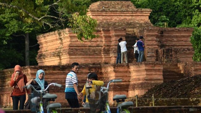 Perayaan Waisak se-Sumatera Dipusatkan di Candi Muarojambi