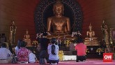 Salah satu yang menarik dari wihara ini adalah Buddha Rupang (patung Buddha). Saat akan dibuat ada perdebatan bentuknya akan mengikuti seperti di Candi Borobudur atau Thailand. (CNNIndonesia/Adhi Wicaksono)