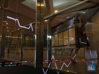 Saham Hotel Bentjok Babak Belur, Dilepas Investor Turun 21%