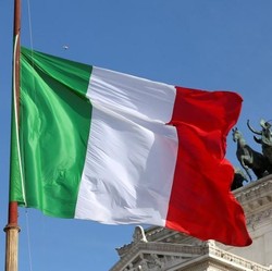 Mantan Ekonom IMF: Saya Mengkhawatirkan Italia