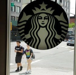 Ribuan Pekerja Starbucks di 3 Kota Besar Mogok Massal, Ada Apa?