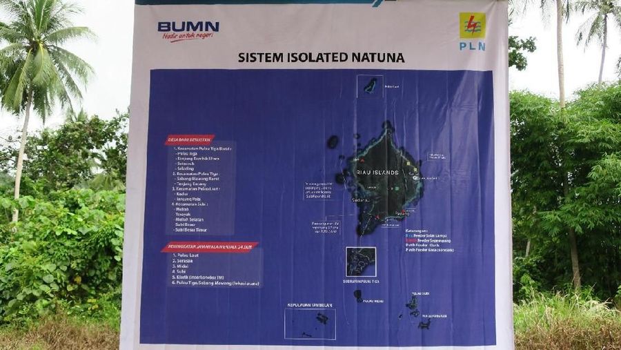 Sebanyak 13 desa di Kabupaten Natuna berhasil dilistriki PLN dan terdapat enam lokasi yang jam nyala listriknya ditingkatkan menjadi 24 jam.