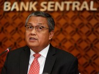Sebulan Setelah Dilantik, Perry Tancap Gas Naikkan Bunga