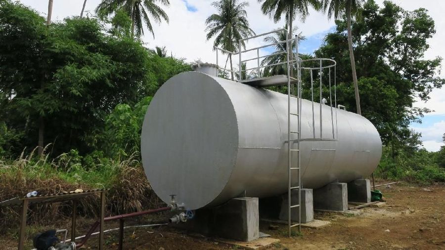 Sebanyak 13 desa di Kabupaten Natuna berhasil dilistriki PLN dan terdapat enam lokasi yang jam nyala listriknya ditingkatkan menjadi 24 jam.