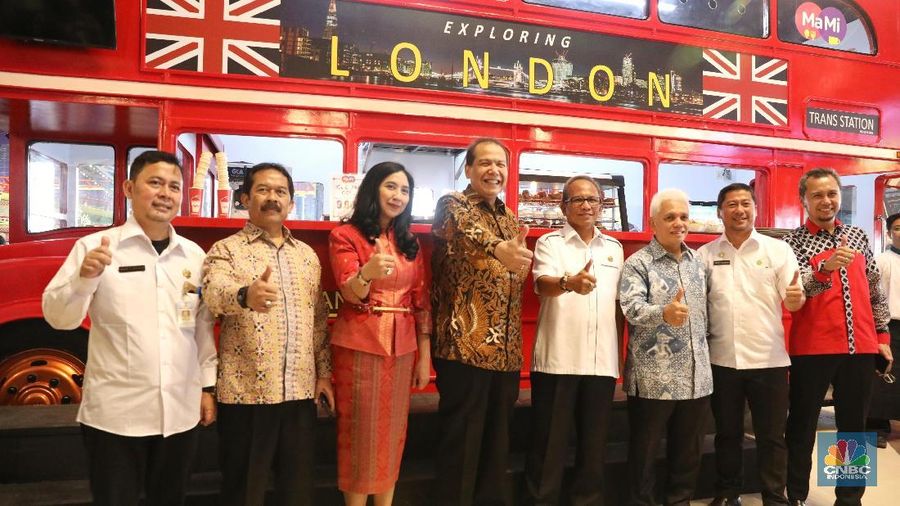 Transmart Carrefour ini berada di kawasan Yasmin, Bogor.