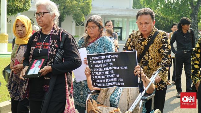Bertemu Aktivis, Jokowi Dapat Surat Pengakuan Pelanggaran HAM