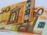 Putin Beraksi Lagi, Euro Ambrol ke Bawah 1 Dolar AS