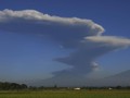 Awan Panas Meluncur 1,1 Km dari Puncak Merapi