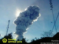Gunung Merapi Kembali Erupsi Pagi Ini