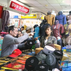 Lebaran ala Nabi Muhammad: Gak Beli Baju & Bagi-Bagi THR
