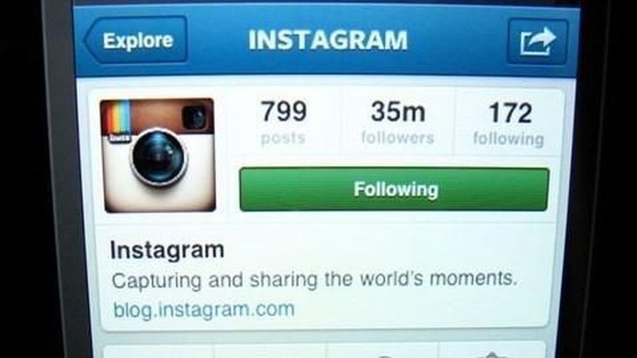 Instagram kini memiliki 400 juta pengguna aktif setiap hari. Sementara Snapchat baru 191 juta pengguna.