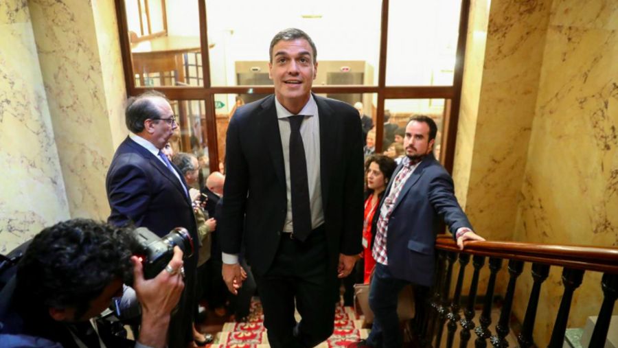 Istri Perdana Menteri Spanyol, Pedro Sanchez dikabarkan positif corona.