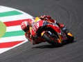 Tempat Marquez Jatuh Jadi Lokasi Selfie Pendukung Rossi