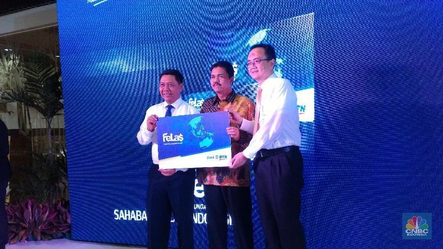 PT Bank Tabungan Negara (Persero) Tbk meluncurkan produk tabungan valas dalam dua mata uang.