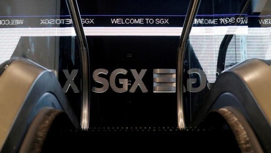 Indeks Straits Times dibuka terkoreksi 0,14% ke level 3.078,56 poin