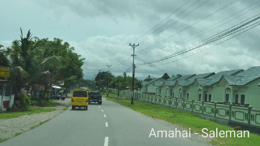 Pembangunan infrastruktur untuk mendukung pertumbuhan ekonomi dan pemerataan hasil-hasil pembangunan.
