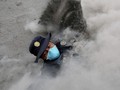 FOTO: Jerih Payah Petugas Penyelamat di Gunung Fuego