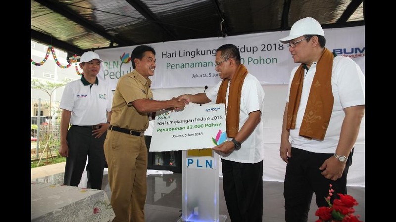 Program aksi ini menargetkan sebanyak 32.000 pohon ditanam oleh 32 unit kerja PLN se-Indonesia.