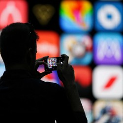 Daftar Fitur Baru iOS 18, iPhone Makin Mirip HP Android