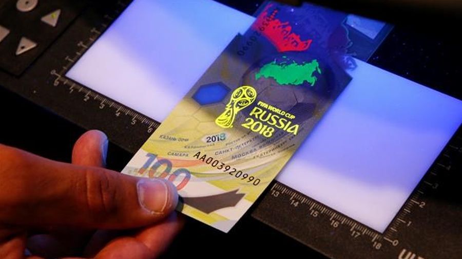 Pelemahan itu dipengaruhi ancaman diterapkannya sanksi baru AS terhadap Rusia.