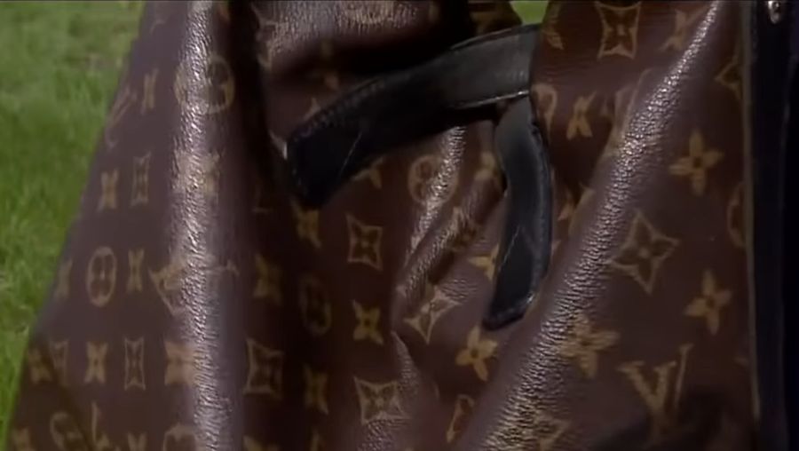 Cerita Pria yang Lebih Baik Mati Demi Tas Louis Vuitton