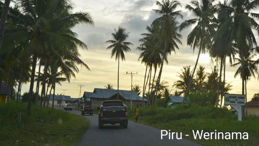 Pembangunan infrastruktur untuk mendukung pertumbuhan ekonomi dan pemerataan hasil-hasil pembangunan.