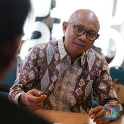 Anies Baswedan Copot William Sabandar dari Jabatan Dirut MRT