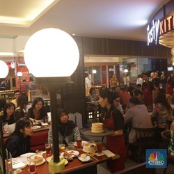 Telanjur Berdarah-Darah, Restoran Pikir-Pikir Buka Gerai Lagi