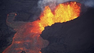FOTO: Erupsi Gunung Kilauea Dilihat dari Udara