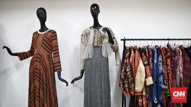 Masa Depan Industri Busana Muslim di Mata Itang Yunasz