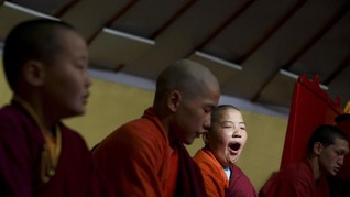 FOTO: Perguruan Biksu Millennial di Mongolia