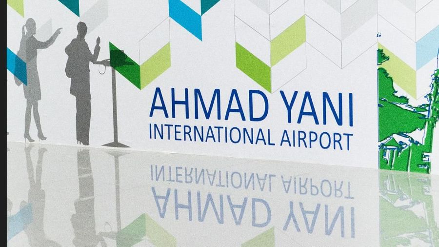 Pembangunan bandara terapung Semarang menghabiskan biaya hingga Rp 2 triliun.