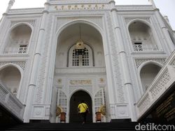 Sandiaga Mau Optimalkan Wisata Religi Jakarta Utara, Ini 4 Tempatnya Sandiaga Mau Optimalkan Wisata Religi Jakarta Utara, Ini 4 Tempatnya